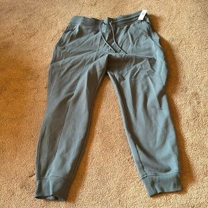 OLD NAVY - NWT blue joggers
